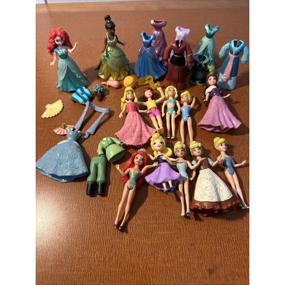 Lot of 12 Vintage Disney Princess and Other Polly Pocket Collectible Figures Set